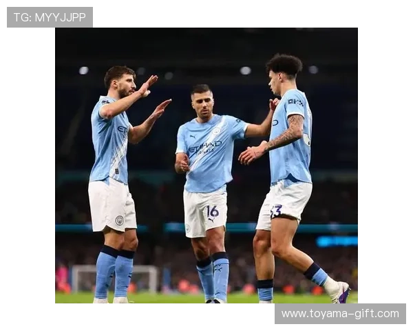 曼城多线作战压力显现,频繁轮换致球队稳定性承压 曼城多线作战压力显现,频繁轮换致球队稳定性承压