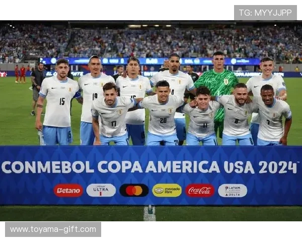 巴尔韦德的国际地位解析：乌拉圭中场核心的生涯与战术角色