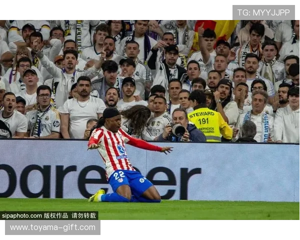 瓦伦西亚财政危机长期影响显著，对球队竞技表现与稳定性的制约逐步反映